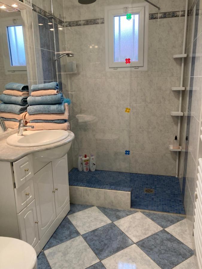 La Fossette Bed & Breakfast Анел Екстериор снимка